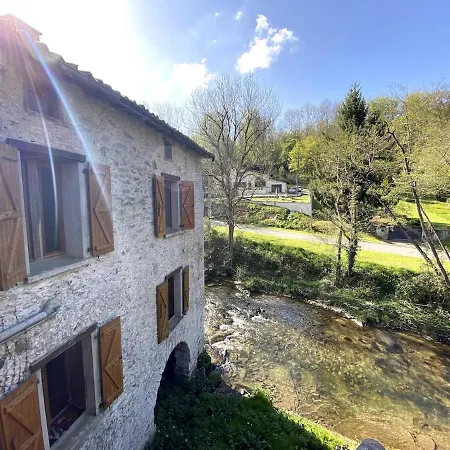 Watermill In The Mountains With Private Pool 度假居