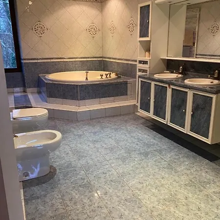 Watermill In The Mountains With Private Pool 度假居